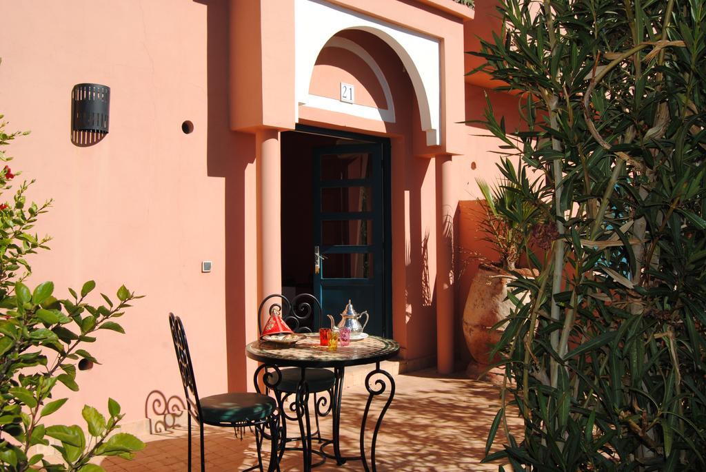 Bed and Breakfast Les Tourmalines Afeggou Экстерьер фото