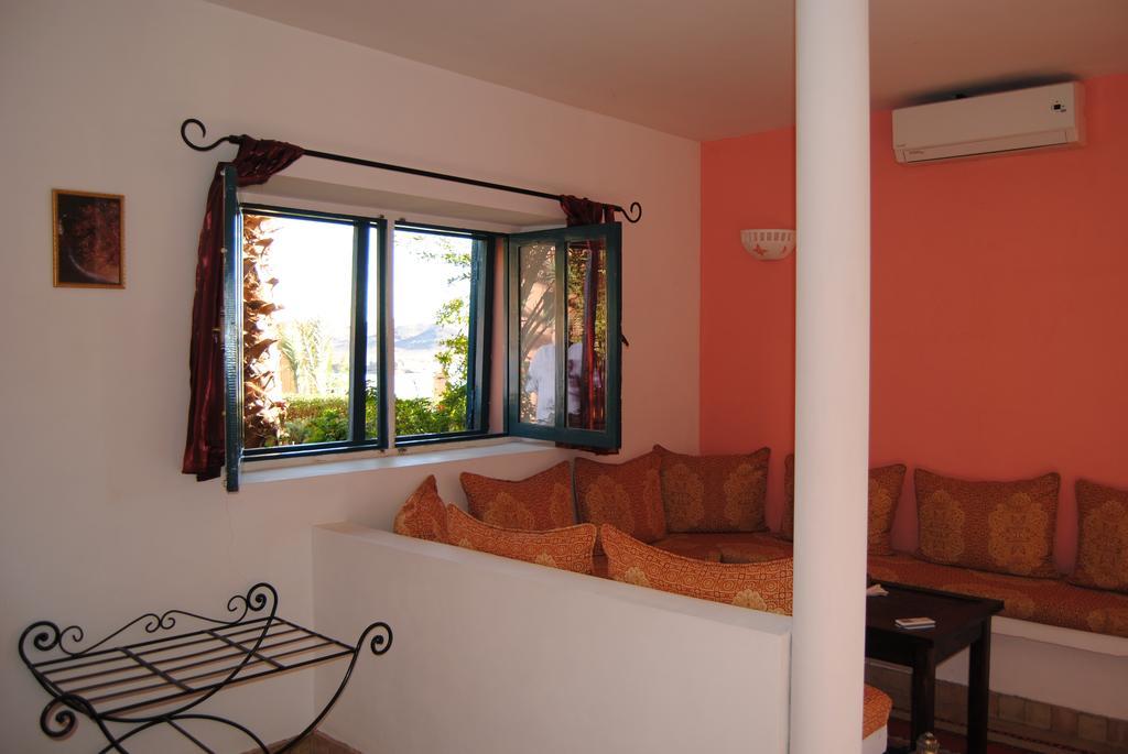 Bed and Breakfast Les Tourmalines Afeggou Экстерьер фото