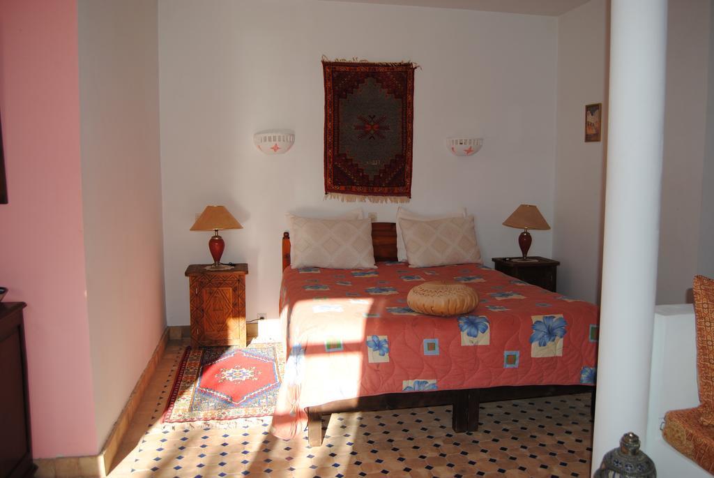 Bed and Breakfast Les Tourmalines Afeggou Экстерьер фото